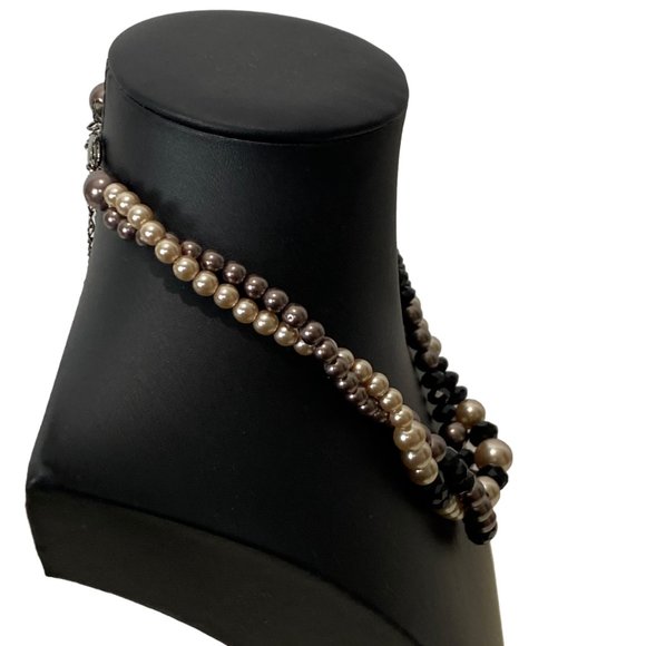 (3-097) Double Strand Necklace Taupe/Beige Pearl-Like Beads Black Faceted Beads - Picture 4 of 12